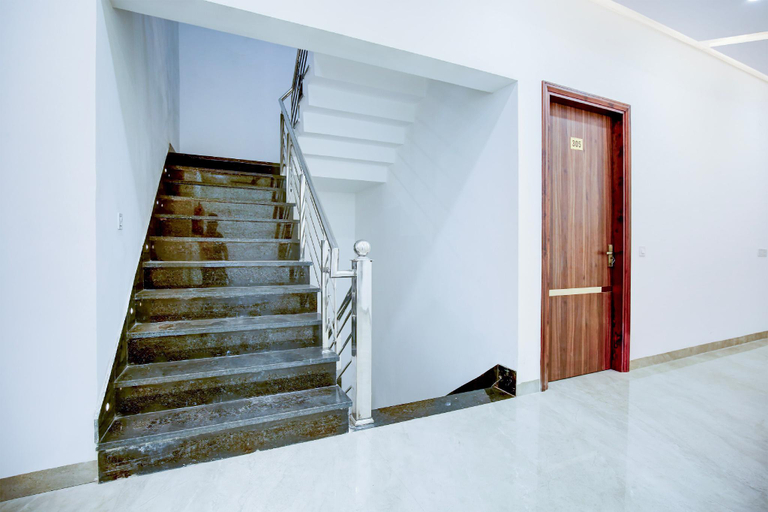 Lobby 3, Hotel O SS Grand Suites, Ludhiana