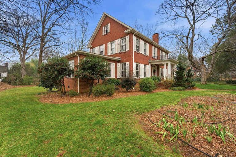 Room 5, Classic 5BR Davidson Retreat Walk Downtown Pet-friendly, Mecklenburg