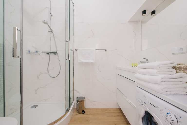 Bathroom 3, Plac Konstytucji Studio, Warsaw