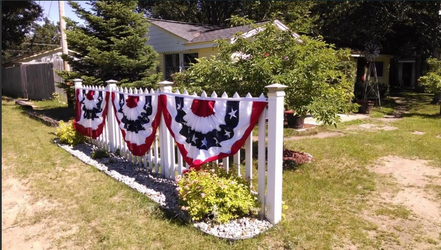 Property grounds, Interlochen Motel, Grand Traverse