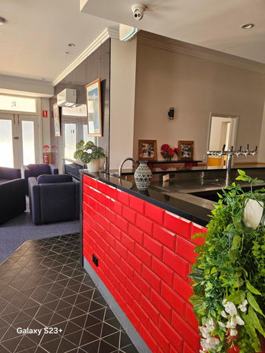 Shared lounge/TV area 2, Royal Hotel Gympie, Cooloola - Gympie only