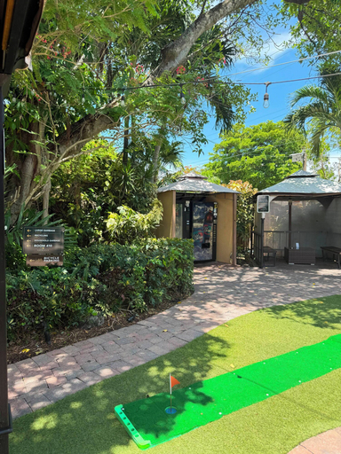 Exterior & Views 2, Sheridan Hostel, Broward