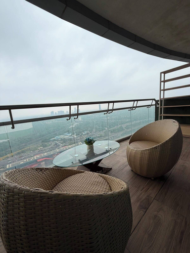 Property grounds, The Spira Skyline Stay, Gautam Buddha Nagar