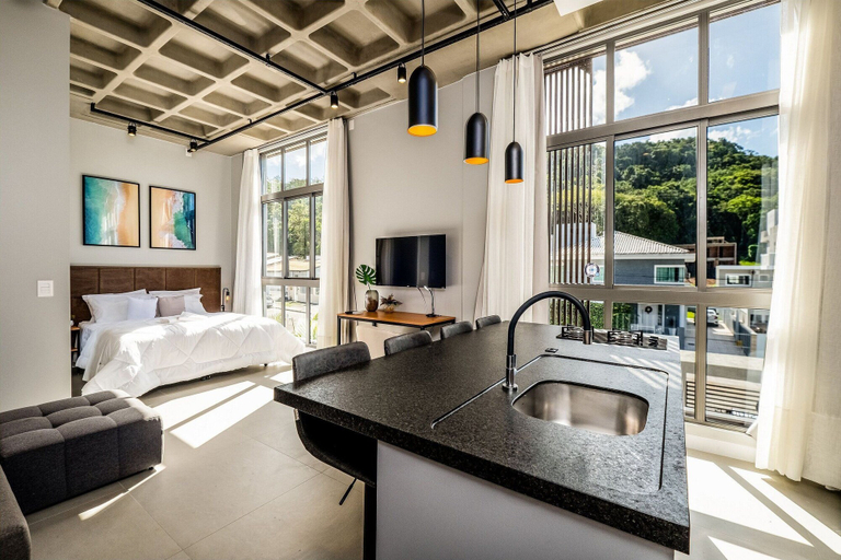 Room 5, Beautiful Loft 750m From Canas Beach Tps212, Florianopolis