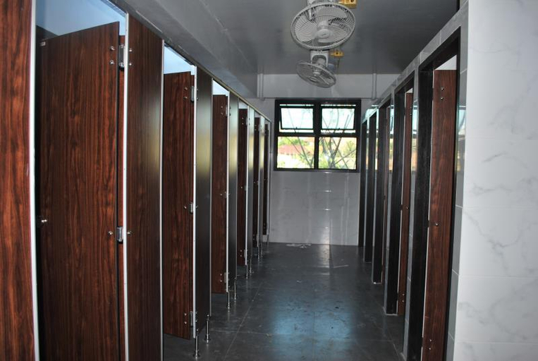 Bathroom 2, Sirin Samui Boutique Hostel, Ko Samui