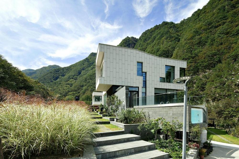 Exterior & Views 4, Frame House Yeongwol Boutique Pension, Yeongwol