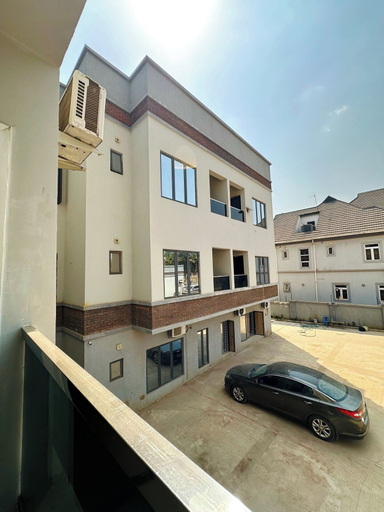 Property grounds, OA Luxury Apartment, Akure South