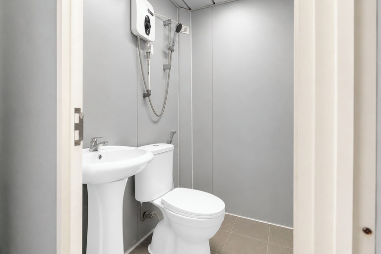 Room 4, Hotel O near Living Word Mall formerly T, Denpasar