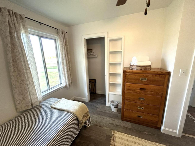 Bedroom 2, Hidden Haven Cottages, Missaukee