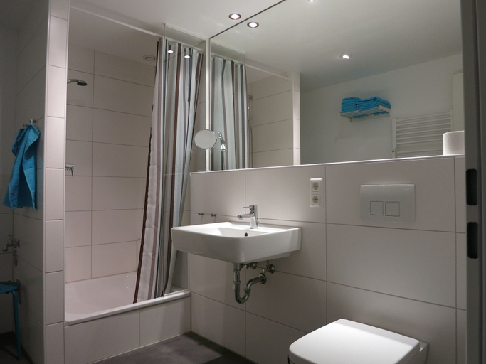 Bathroom 3, Apartments am Sudkanal, Hamburg