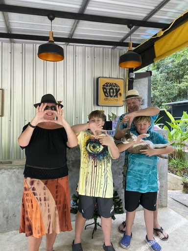 Food & Drinks 4, BeachBox KohChang, Koh Chang