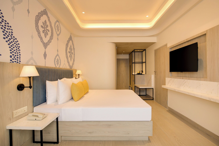 Room 4, Lemon Tree Hotel, Bharuch, Bharuch