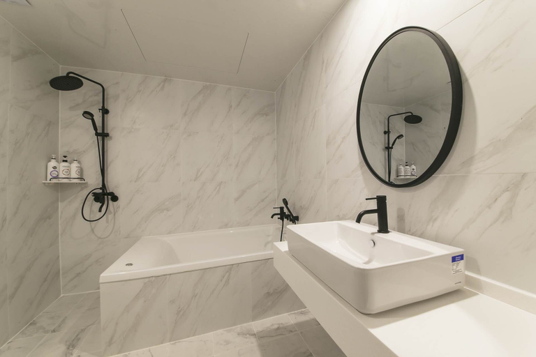 Others 4, Arden Hotel, Cheonan