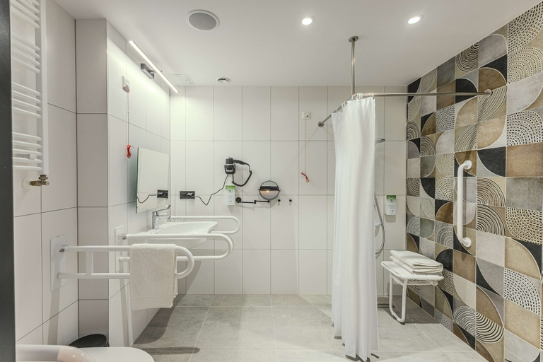 Bathroom 4, Campanile Warszawa Polnoc, Warsaw