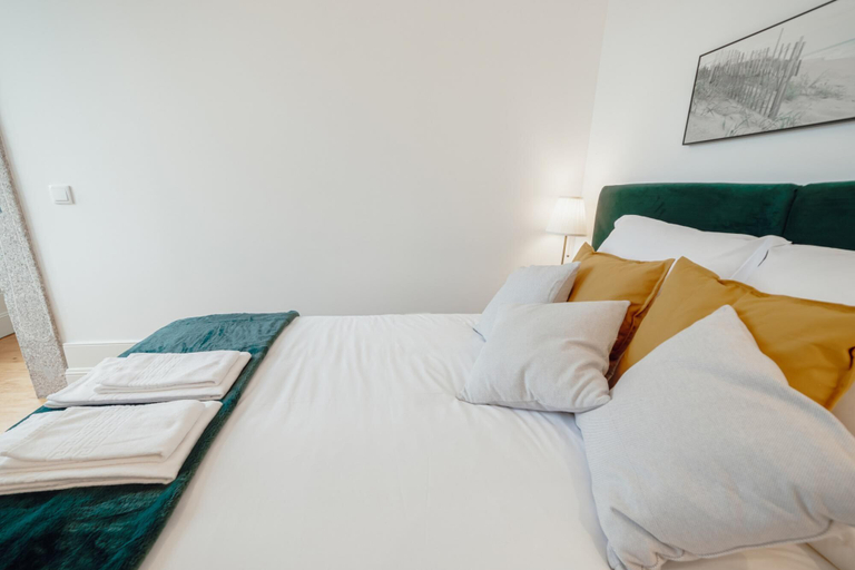 Bedroom 3, ダウンタウン プレミアム アパートメント by Vacationy, Porto