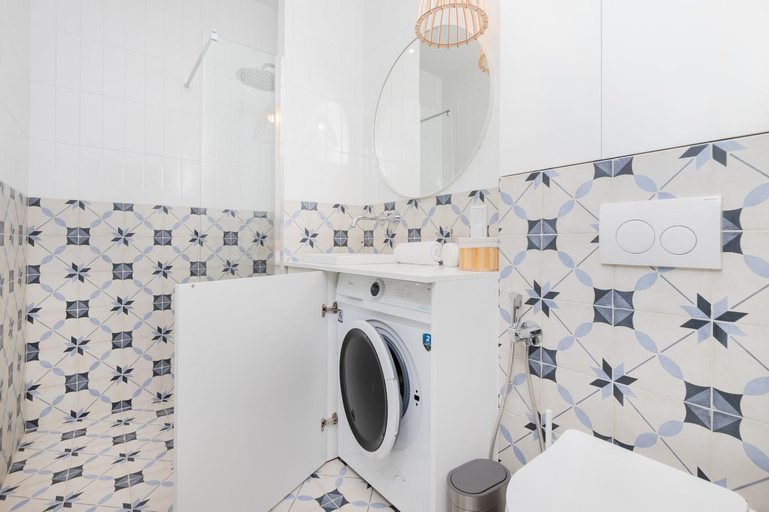 Bathroom 3, Cozy Nights Letnicka by Renters Prestige, Gdańsk City