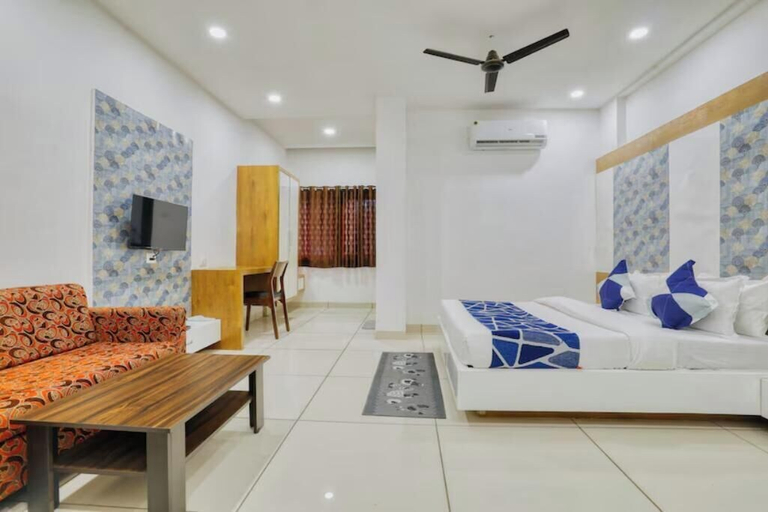 Bedroom 3, Hotel B Fine, Indore