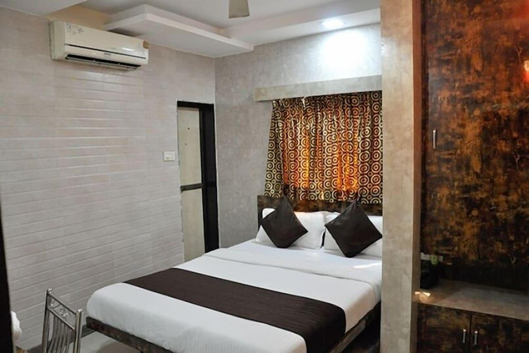 Bedroom 3, Apple Suites, Mumbai Suburban