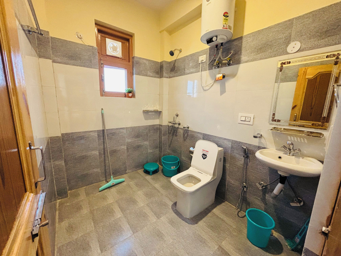 Bathroom 3, Soil Villa, Kullu