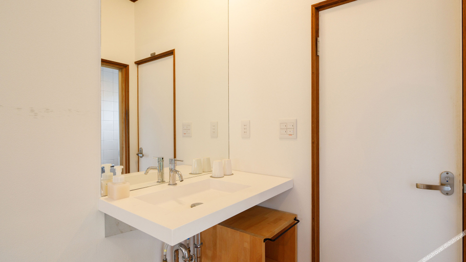 Bathroom, Denpaku Tokunoshima, Amagi