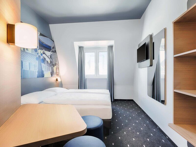 Bedroom 4, B&B HOTEL Gießen-City, Gießen
