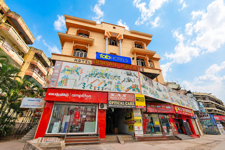 Entrance 3, Fabhotel Bhavani Inn Luxury Rooms, Hyderabad