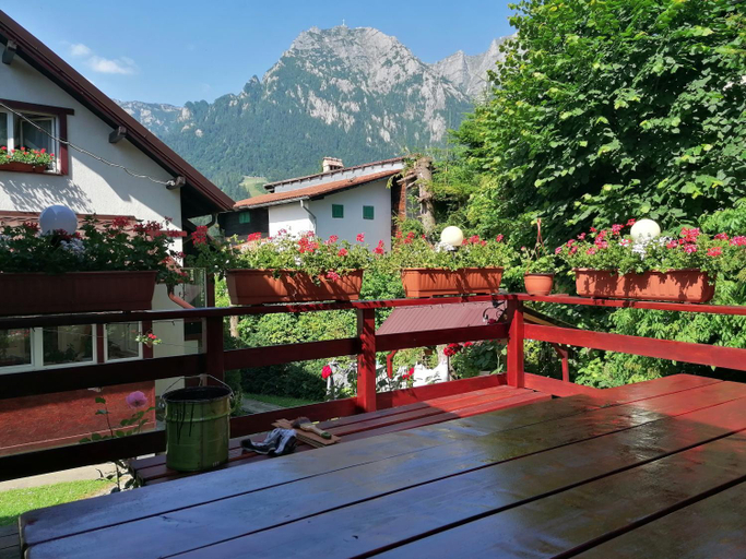 3, Casa Riciu, Busteni