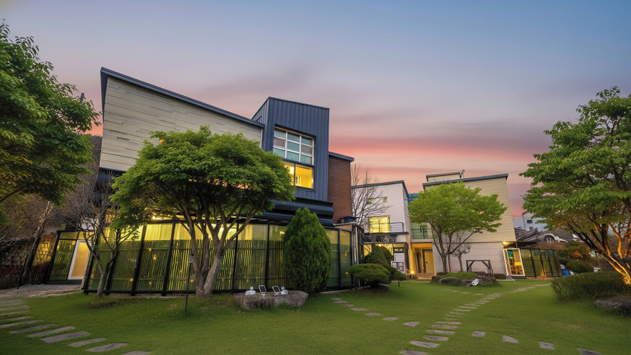 Exterior & Views 2, Hongcheon Noilgangmaeul Pension, Hongcheon
