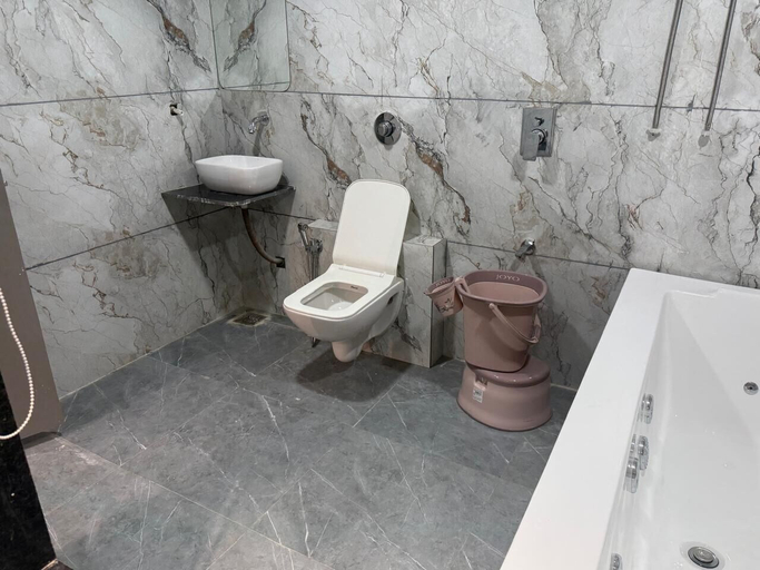 Bathroom 5, Hotel Civik, Ahmadabad