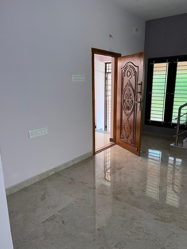 Others 2, Eswari Lodge, Dindigul