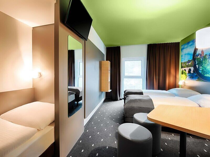 Bedroom 3, B&B Hotel Wetzlar, Lahn-Dill-Kreis