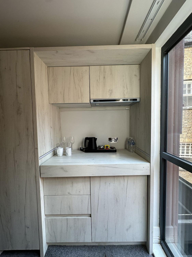 Others 5, Widegate Residential, London