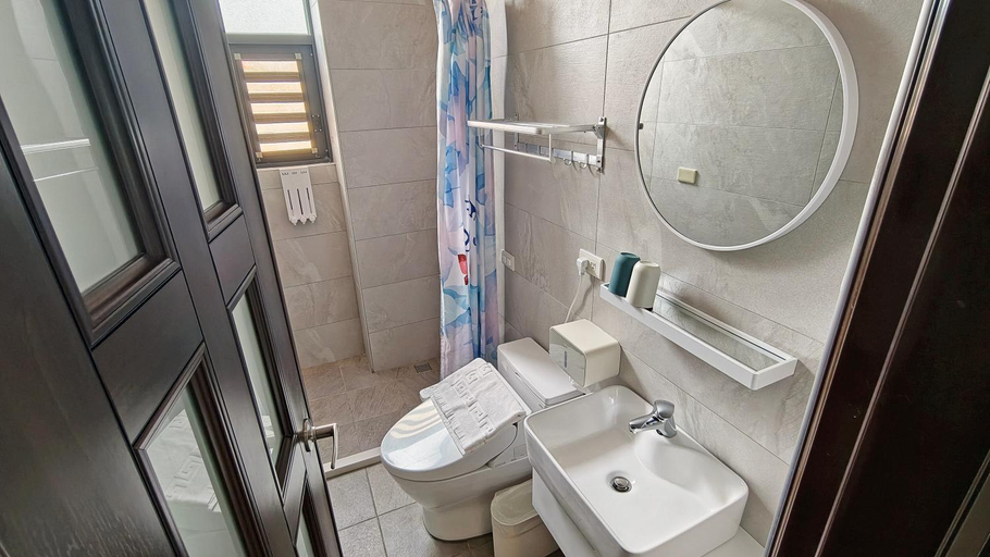 Bathroom 3, Fish Pointy B&B, Nantou