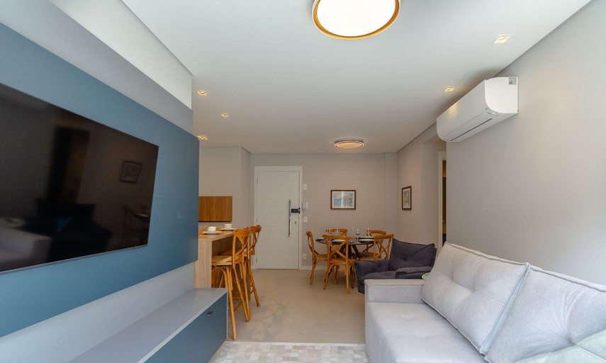 Living area 3, Cozy Apartment in Downtown Gramado Dlh0302, Gramado