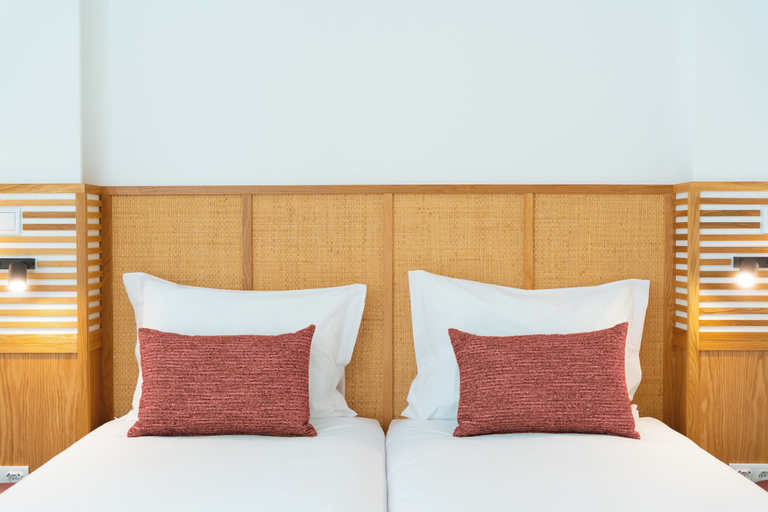 Room 2, Alluz - Chalet by the sea, Nazaré