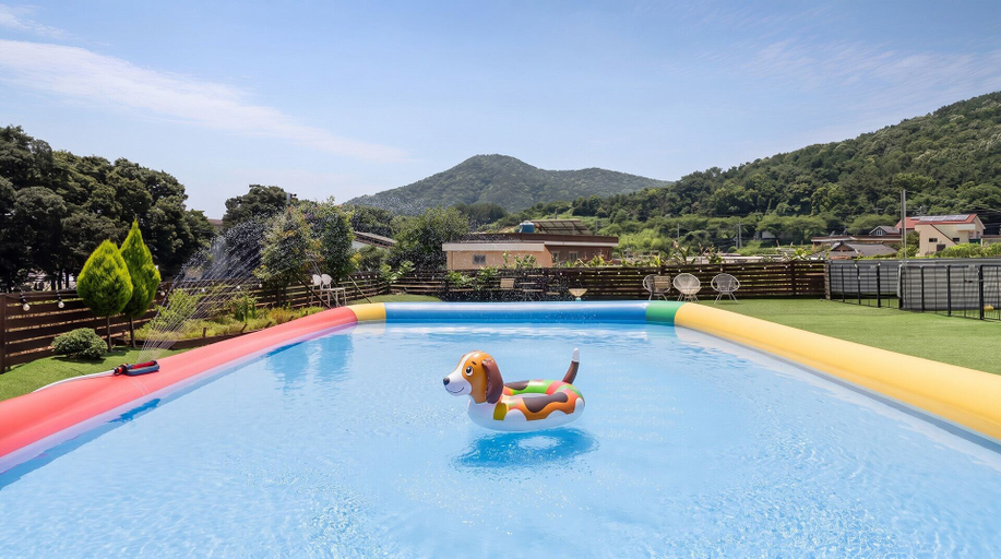 Sport & Beauty 4, Namhae Dangdangi Dog Pension Blue, Namhae