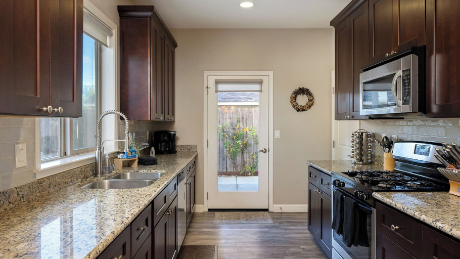 Interior 2, Tranquility by Avantstay Spa + Firepit + BBQ Minutes to Downtown Paso Robles, San Luis Obispo