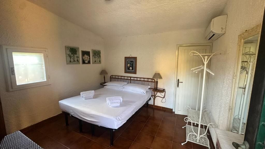 Room 2, Podere Valborgina, Grosseto