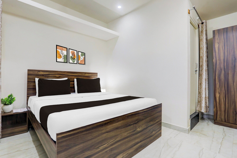 Room 5, Collection O Chikmagalur Market Road, Chikmagalur