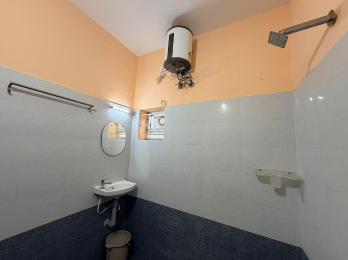 Shower, Kpr Residency Near Isha, Coimbatore