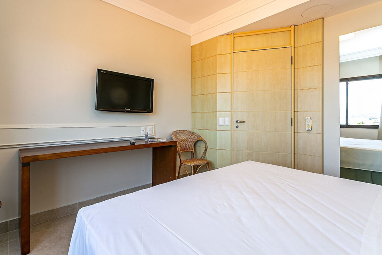 Room 2, Suite With sea View in Amazing Resort Jbv327, Florianopolis