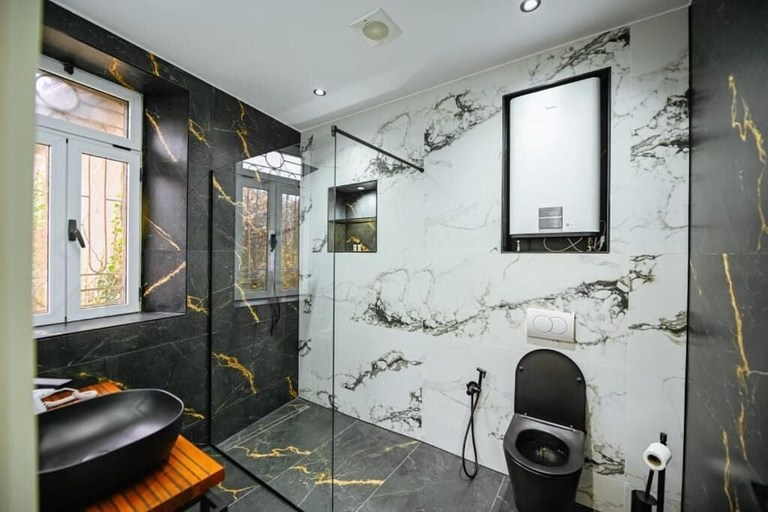 Bathroom 2, Mon Ami Boutique Hotel, Shkodrës