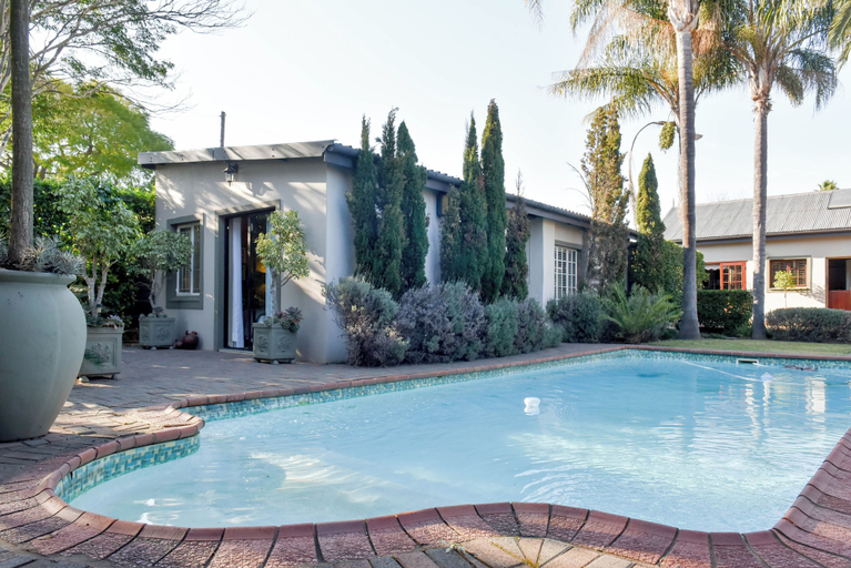 Pool, Bellas Bed and Breakfast, Zululand