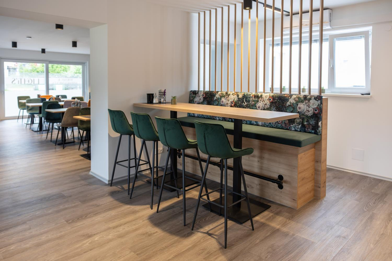 Food & Drinks, Lichti´s Rooms & Appartements, Neunkirchen