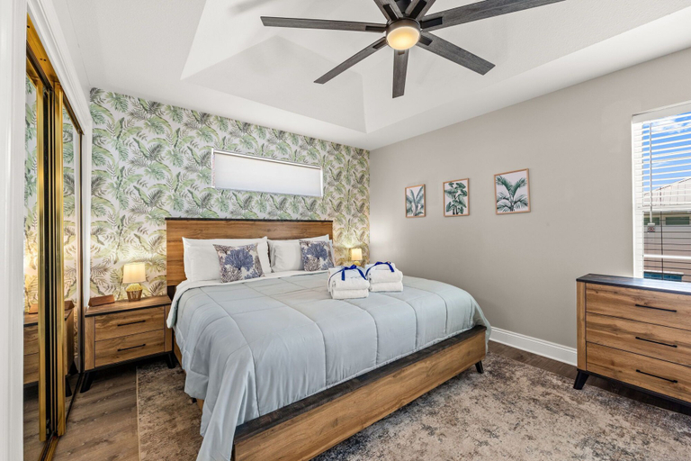 Bedroom 2, Paradise Palms! Quiet West End PCB Retreat! Walk to Beach! Sleeps 8!, Bay