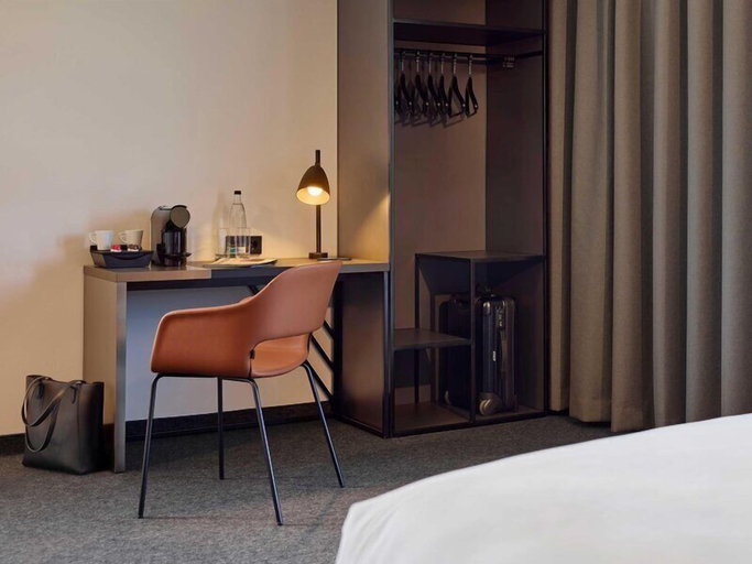 Bedroom 2, B&B Hotel Bonn-City, Bonn