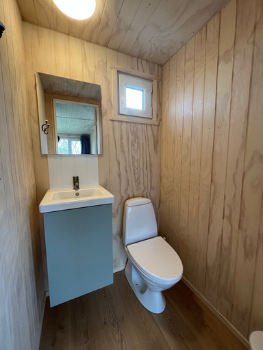 Bathroom 3, Løkken Familiecamping og Guesthouse, Hjørring