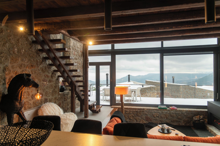 Living area 2, Heartbeat Mountain Escapes, Peloponnese