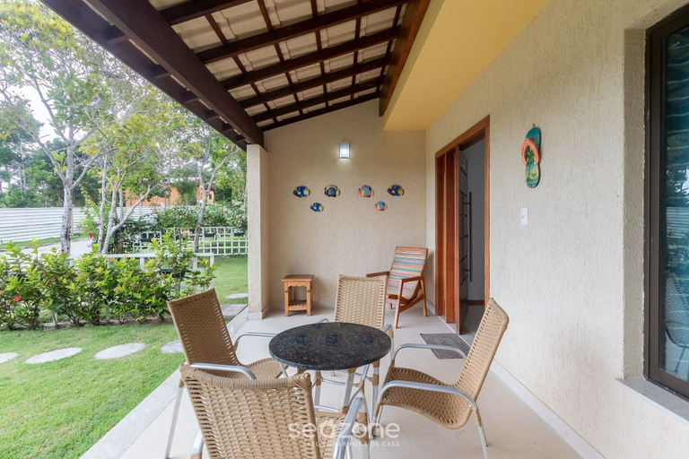 Outdoor dining 3, House in Cond. W/pool, 500 m From the Sea Atp0001, Porto Seguro