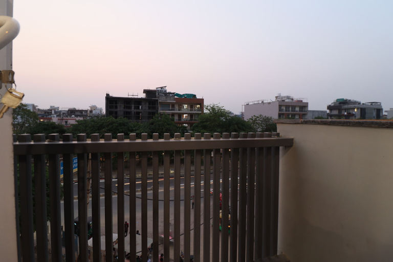 Property grounds 3, Exotic Studio Stayz I Artemis Hospital, Gurgaon